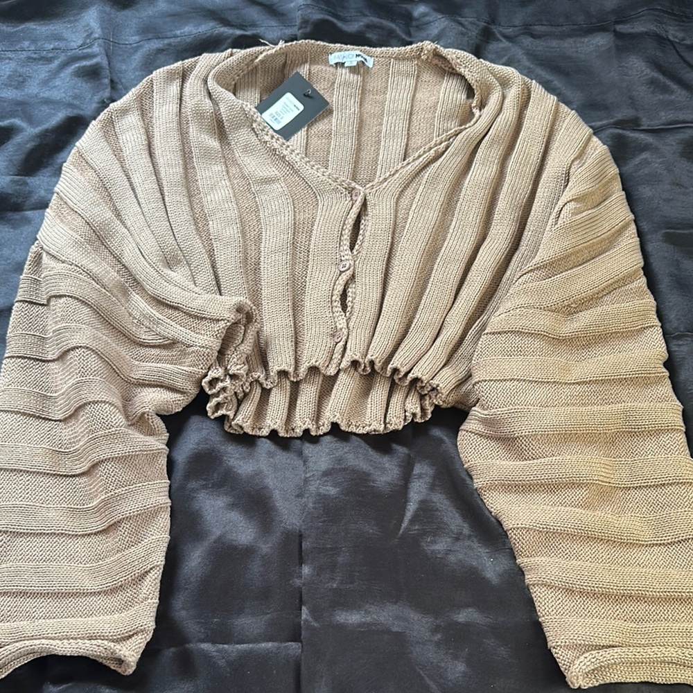 Boohoo Tan V-Neck Sweater with Textured Knit